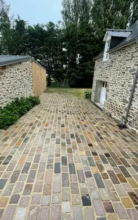 pavage à Saint-Coulomb - image 3